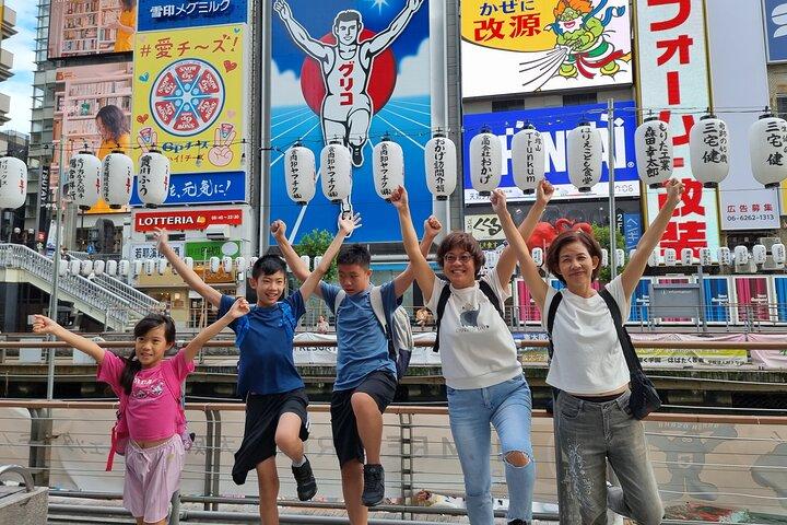 Mercado Kuromon de Osaka y experiencia culinaria Takoyaki Tour PRIVADO