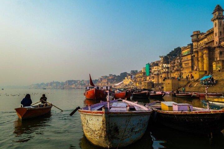 Visite privée d'une journée à Varanasi avec promenade en bateau