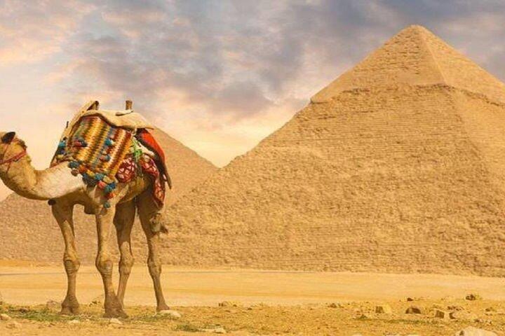 Visite partagée d'une journée complète aux pyramides de Gizeh depuis Gizeh