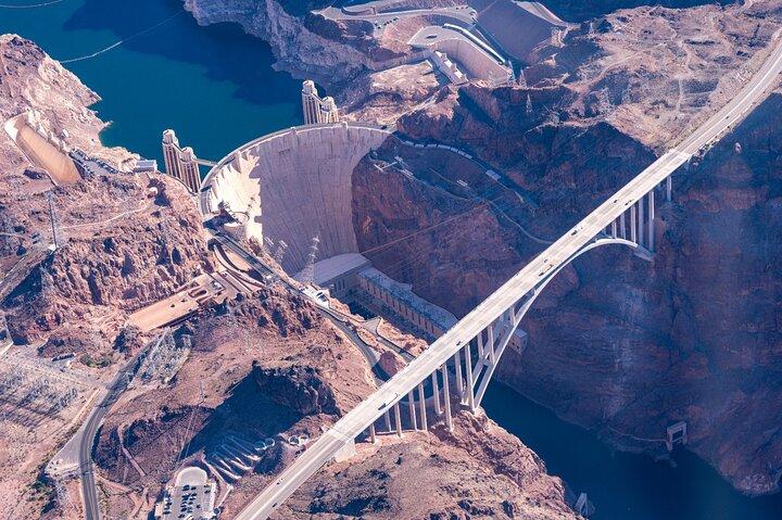 Vuelo diurno en helicóptero por la presa Hoover y el Strip de Las Vegas