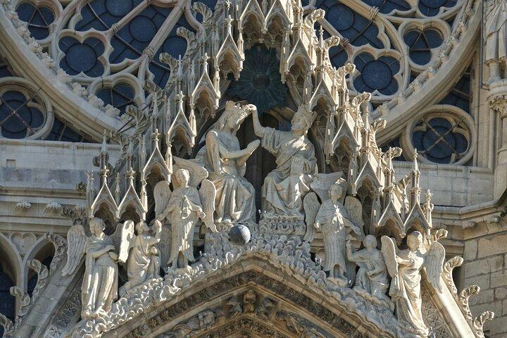 モバイルアプリを使ったランス・ノートルダム大聖堂のセルフガイドツアー