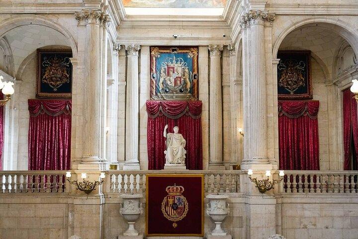 Tour Privado em Madrid: Hotéis perto de Royal Palace, Prado & Literary Quarter