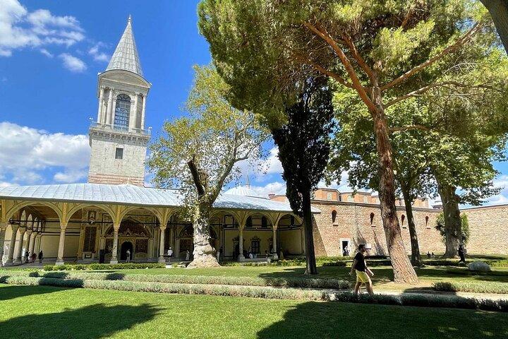 Best of Istanbul: Hagia Sophia,Blue Mosque,Topkapi Palace &Bazaar