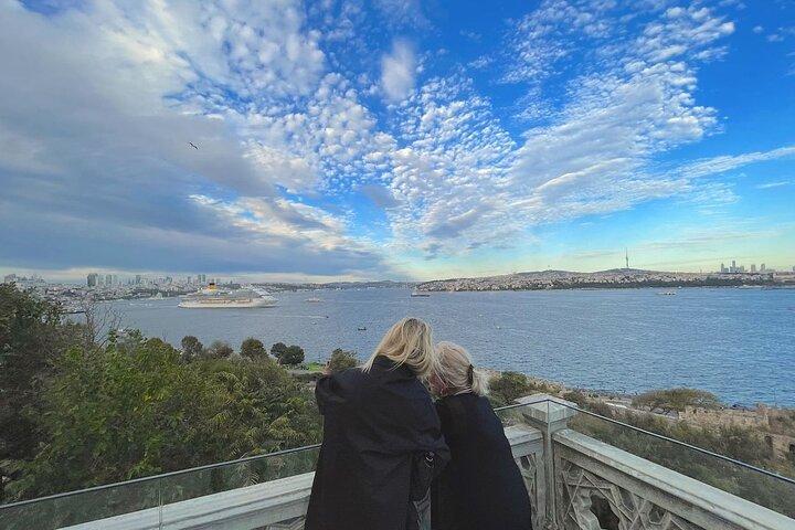 Best of Istanbul: Hagia Sophia,Blue Mosque,Topkapi Palace &Bazaar