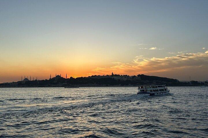 Best of Istanbul: Hagia Sophia,Blue Mosque,Topkapi Palace &Bazaar