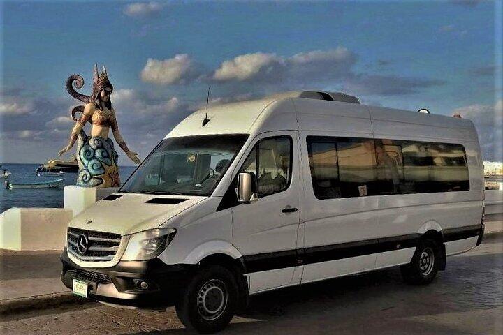 Aeropuerto de Cancún y transporte privado Royalton CHIC Cancún