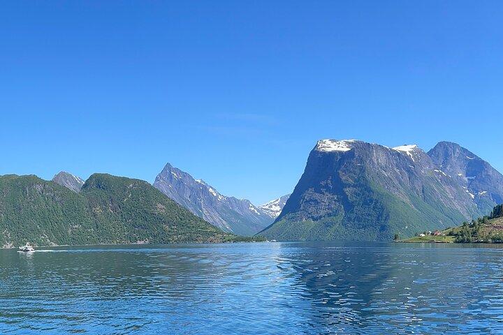 Tour del fiordo di Hjørundjord Andata e ritorno da Ålesund