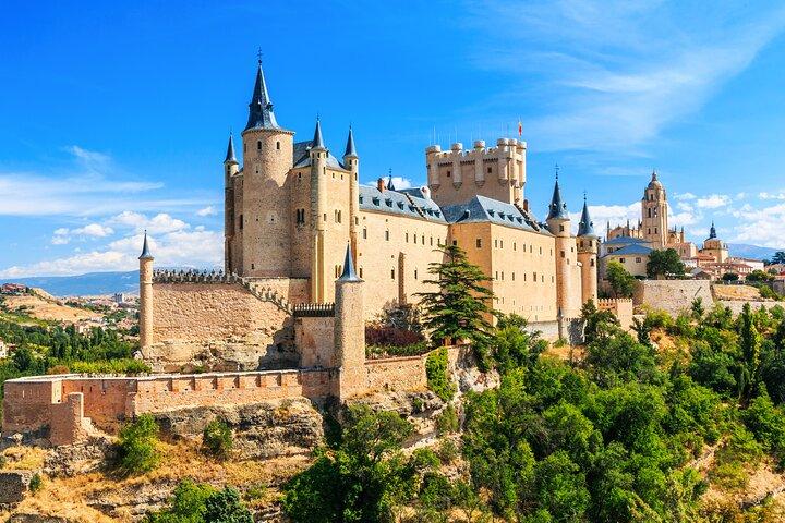 Visita guiada privada de 3 horas a lo más destacado de la ciudad de Segovia