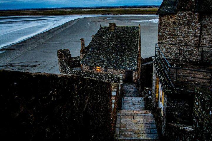 Breton Bliss: Paris Small Group Day Trip til Mont Saint Michel