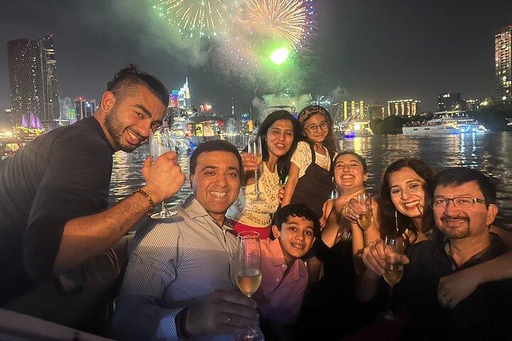 Saigon Fireworks de Ano Novo – Experiência de Speedboat de luxo