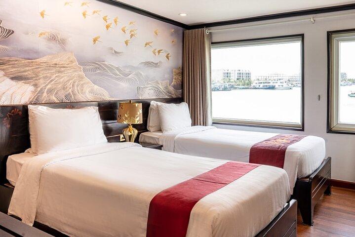Van Hanoi: Ninh Binh-tour en driedaagse cruise over de Ha Long-baai
