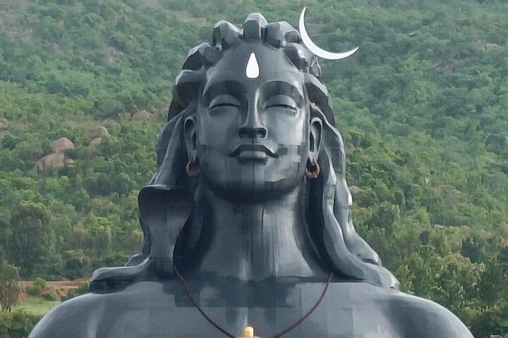 Uma viagem de um dia espiritual à estátua de Vidurashwatha, Lepakshi & Adiyogi