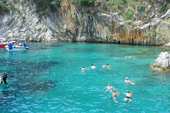 Cruzeiro Costeiro em Corfu com Churrasco