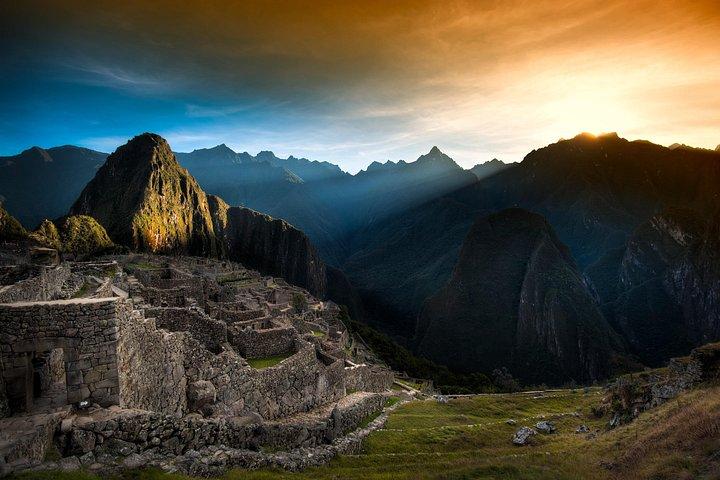 Lost Inca Trail to Machu Picchu