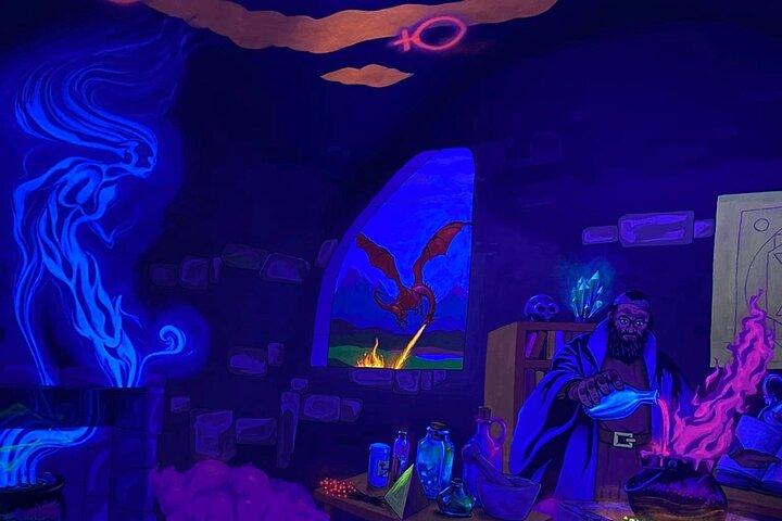 Ingresso para o minigolfe de luz negra de Praga