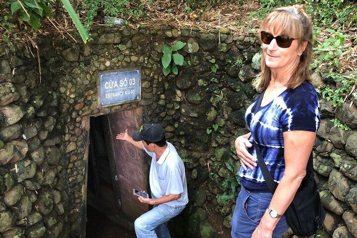 From Hue: Small Group Tour Explore DMZ Vinh Moc Khe Sanh Combat