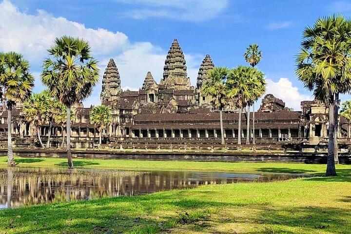 Highlight of Angkor Temples 6 Days Cambodia Tour