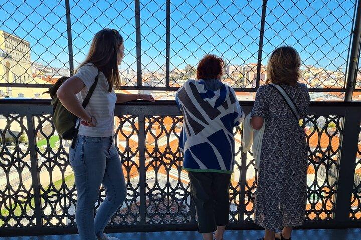 Lisbon city tour on history, culture and current topics
