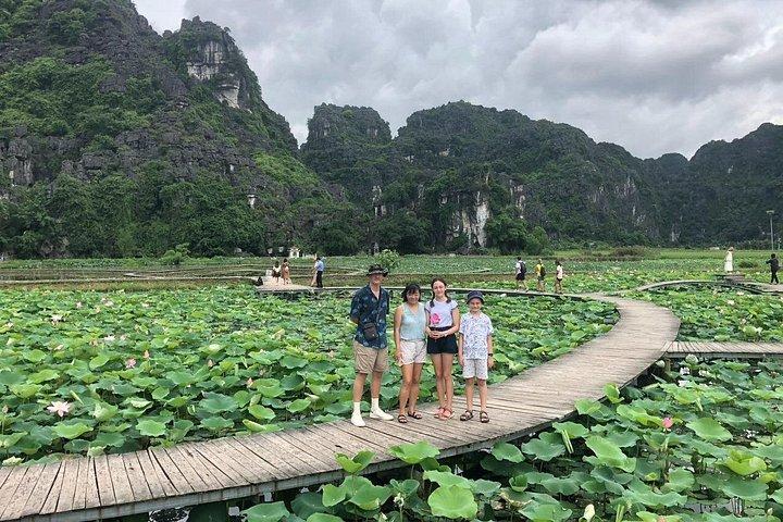 ハノイ発 - ニンビン日帰り旅行