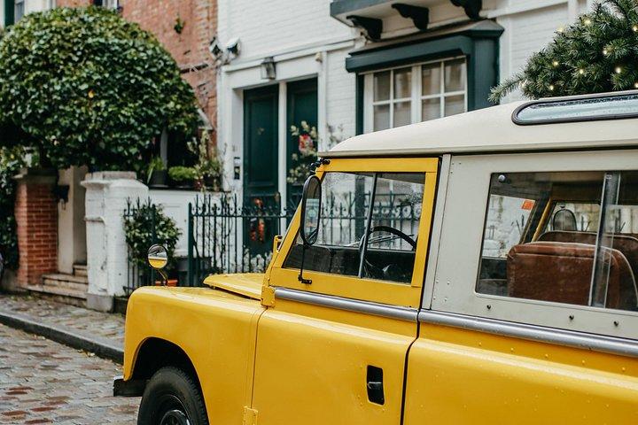 Private Führung durch Paris in einem Oldtimer-Land Rover