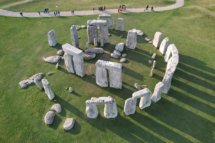 Vom oder zum Kreuzfahrthafen Southampton nach Gatwick über Stonehenge