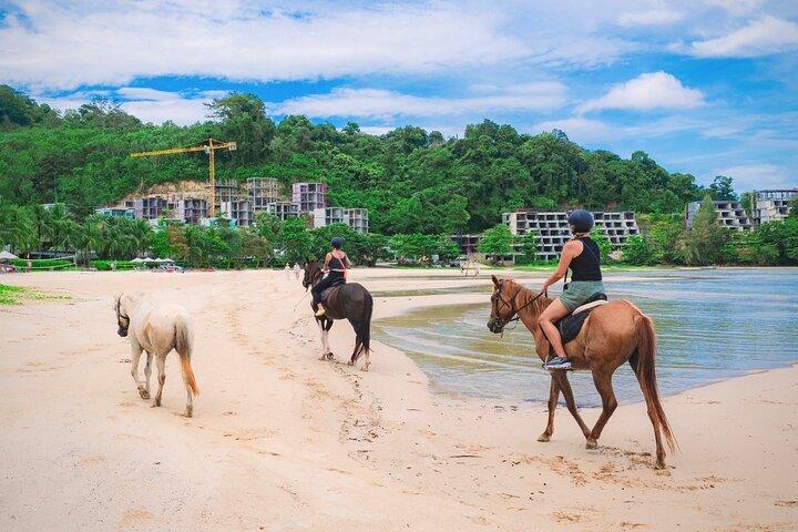 Strand-Reitabenteuer in Phuket