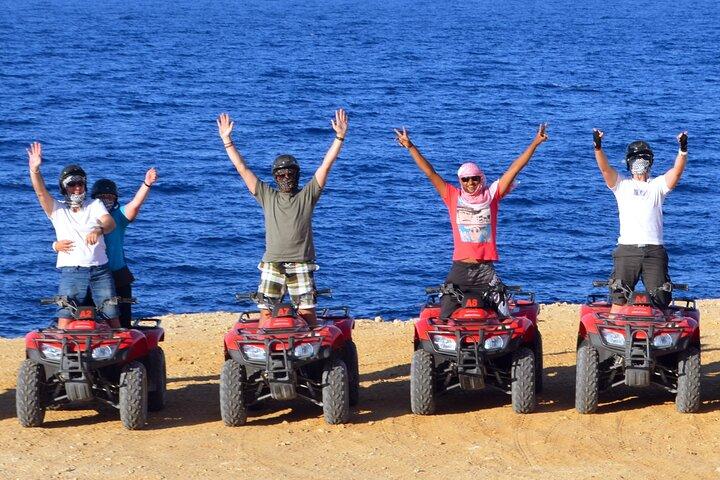Hurghada Tour en quad al atardecer por el desierto y el Mar Rojo