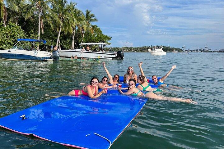 Premium Miami Yacht Experience : Kapitän, Spaß & Party!