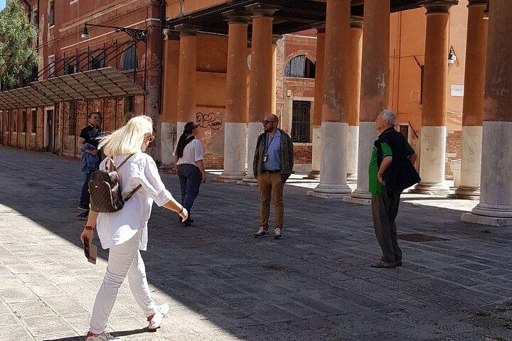 Venecia Comisaria Brunetti y Donna Leon: Walk His Beat