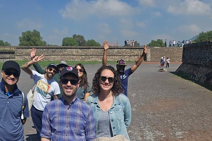 Tour to Teotihuacan from CDMX with entrances included