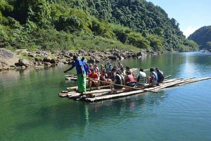 Gioiello delle Fiji incluso villaggio delle Fiji, cascata e pranzo Coral Coast