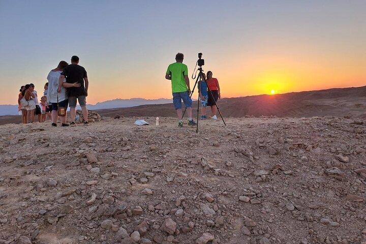 Safari nel deserto di Hurghada, osservazione delle stelle, cena beduina e tour in jeep