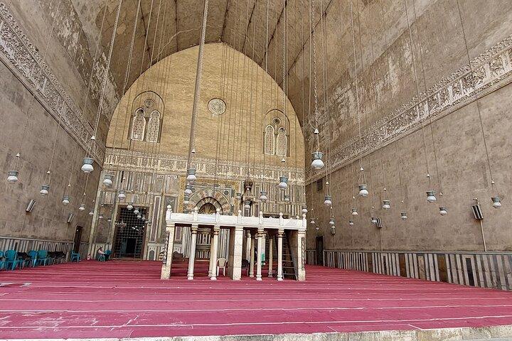シャルムエルシェイクからカイロへのバスによるガイド付き日帰り旅行