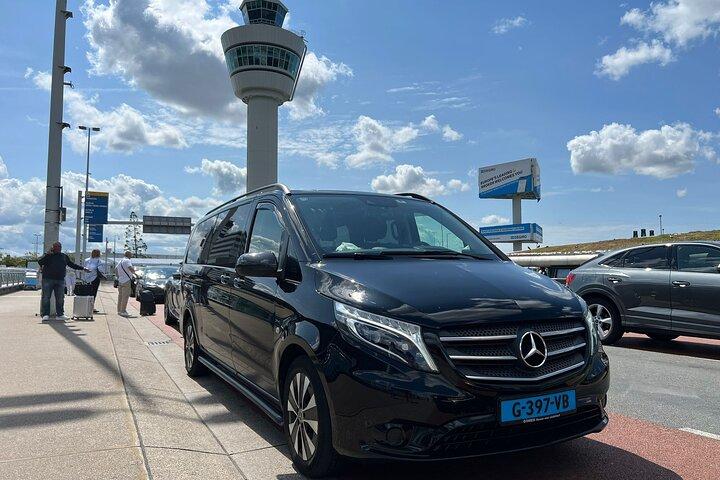 Private Transfer from Amsterdam Schiphol Airport to Amsterdam