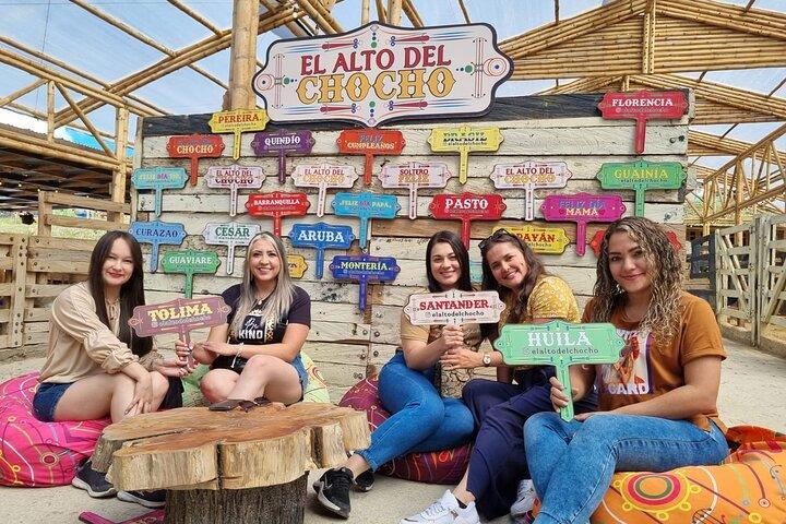 Guatape Private Tour. Farm, Boat Ride, La Piedra and more...