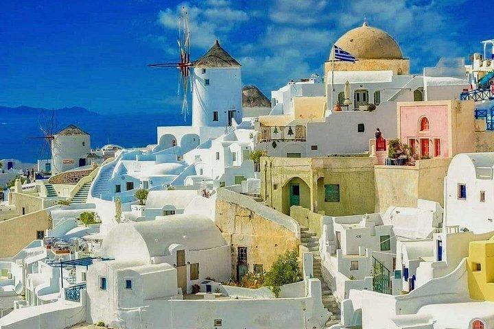 サントリーニ島への半日プライベートガイドツアー