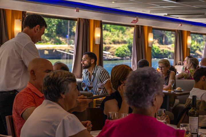 Panoramische cruise met lunch naar de Dourovallei en Régua vanuit Porto