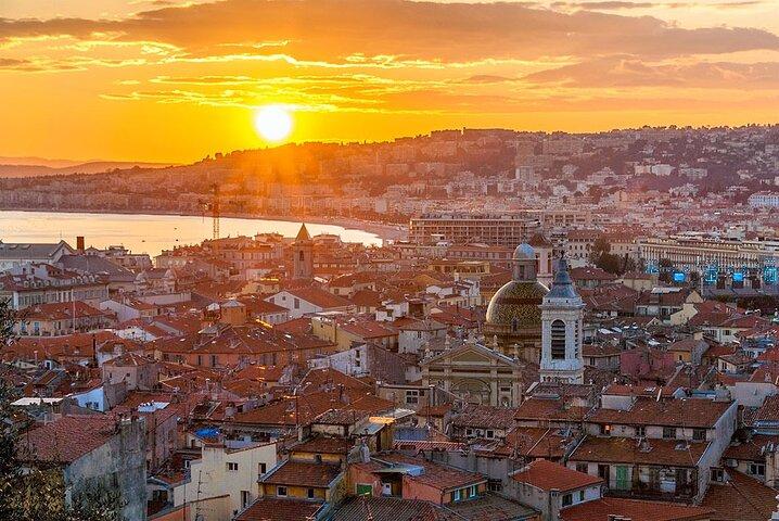 Tour privato esclusivo di Nizza: Segreti, storie e panorami mozzafiato