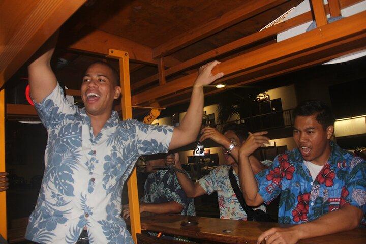 Tour por Kaka'ako Bar