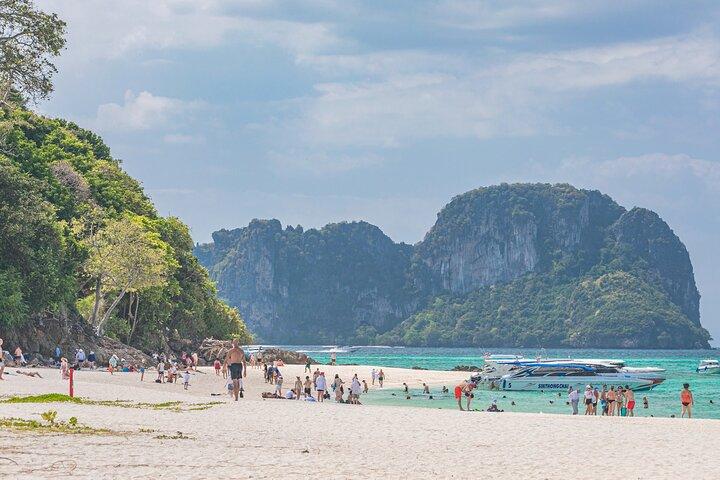 Phi Phi & Bamboo Island Full Day Tour by Premium Speed-Catamaran