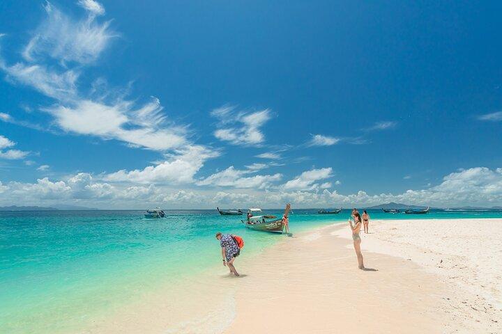 Phi Phi & Bamboo Island Full Day Tour by Premium Speed-Catamaran
