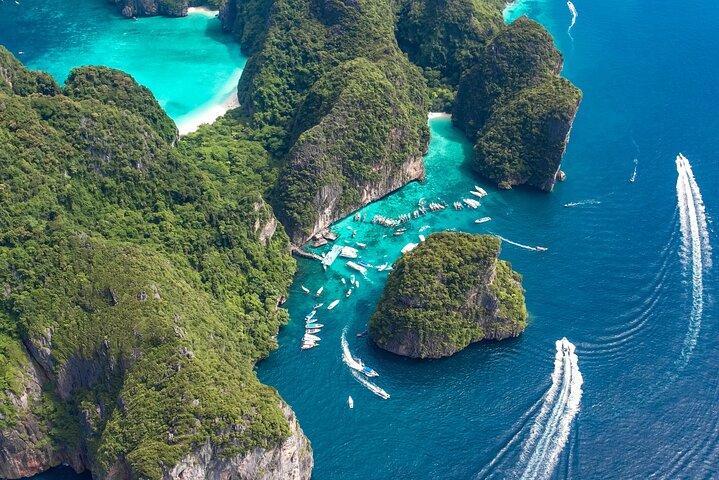 Phi Phi & Bamboo Island Full Day Tour by Premium Speed-Catamaran