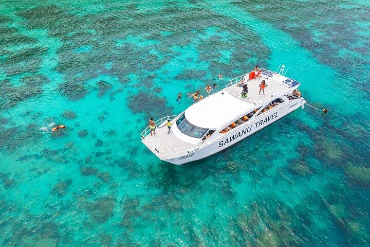 Phi Phi & Bamboo Island Full Day Tour by Premium Speed-Catamaran