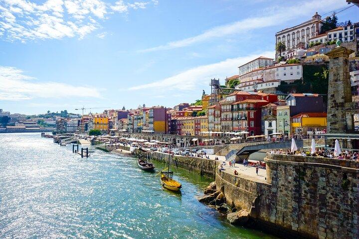 Porto Heldagstur med stadsrundtur Vinprovning och Six Bridges Cruise