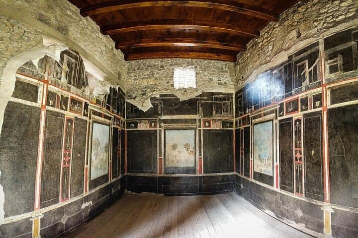 Private tour to Pompeii and winery