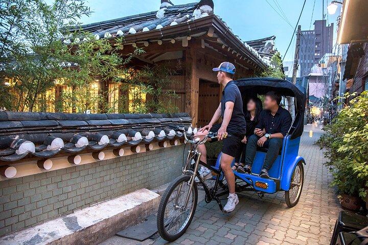 Tour privato notturno di Cheonggyecheon