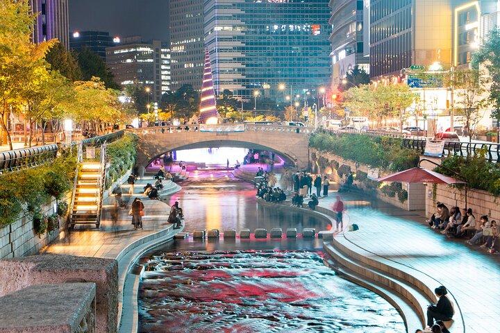 Tour privado nocturno de Cheonggyecheon