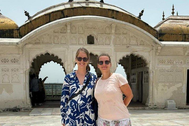 Skip the line Taj Mahal Guided Tour with Multiple Options