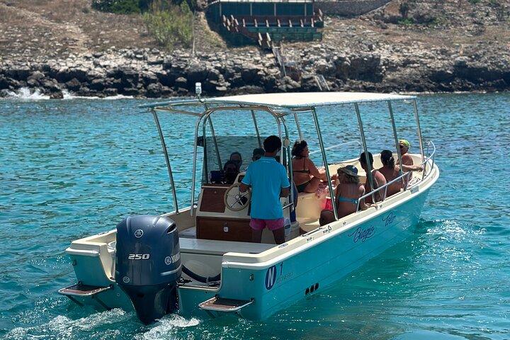 Escursione in barca e visita delle grotte di Santa Maria di Leuca