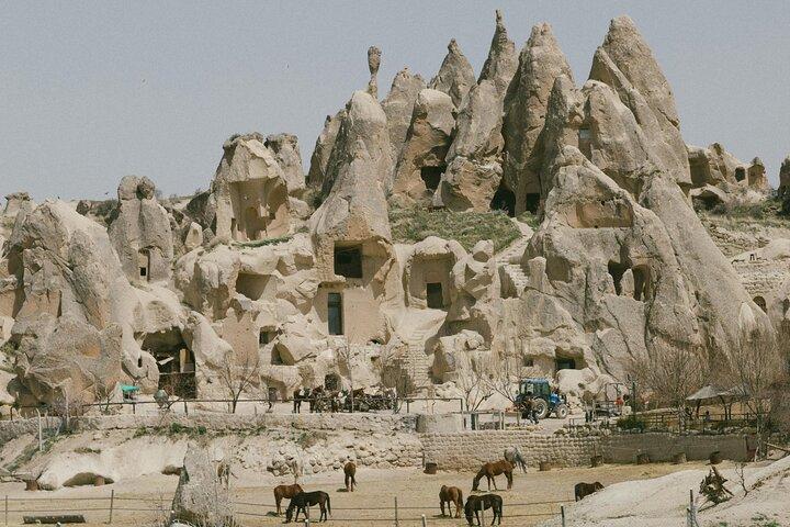 Équitation en Cappadoce avec des montgolfières